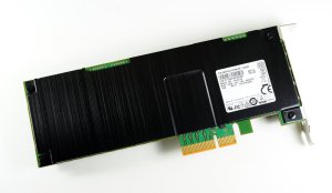 Samsung SM1715 NVMe-SSD